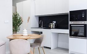 Favara Suites B By Concept Flats